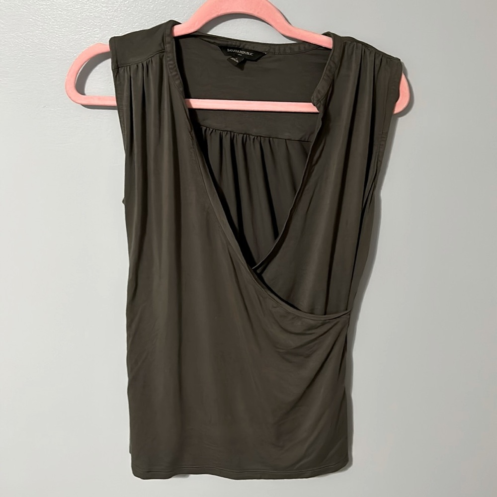 Size s banana republic top